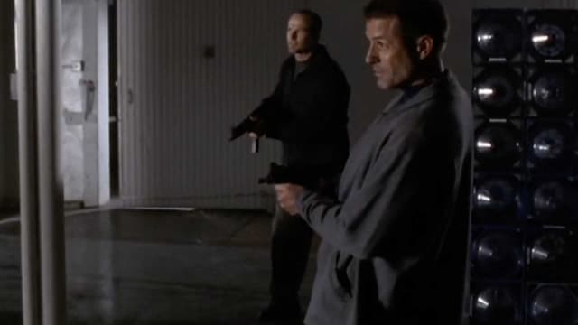 S01:E18 - Sleeping Dragons