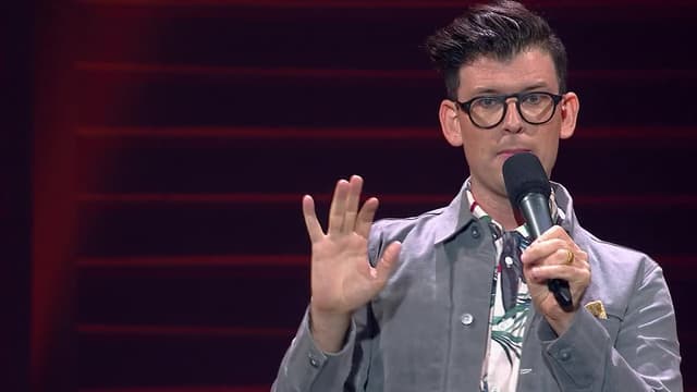 S06:E05 - Hosted by Moshe Kasher