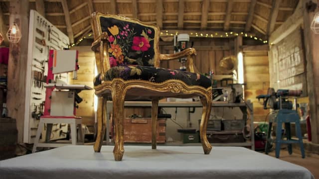 S05:E54 - Jim's Box, Bluebird Boat, Italian Chair