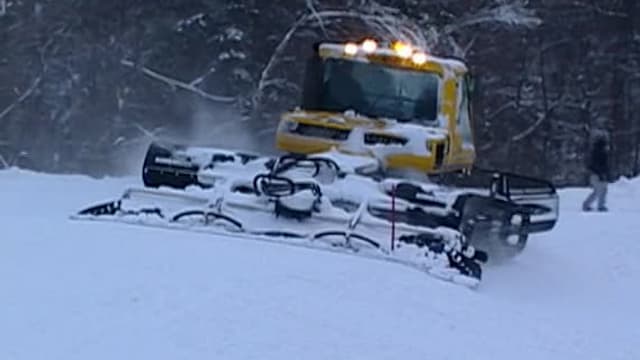 S02:E03 - At the Ski Hill