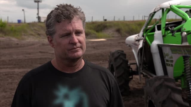 S02:E01 - New Heights