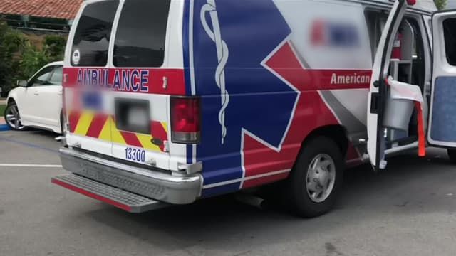 S04:E05 - Grandma Traps a Scammer