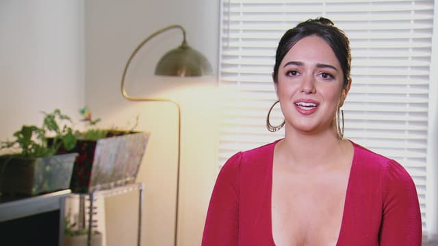 S11:E14 - Stranger Spouse