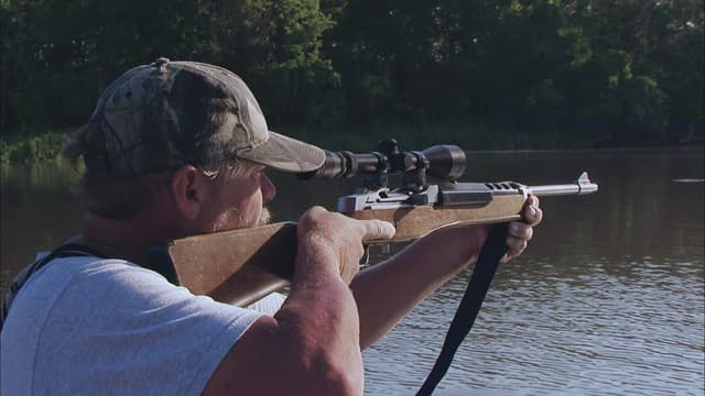 S03:E12 - Secret Weapons