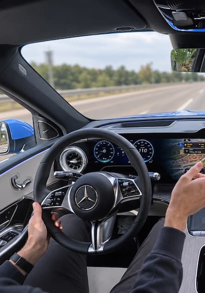 Affiche de S01:E05 - Mercedes GLC EQ: Driving the Electric GLC