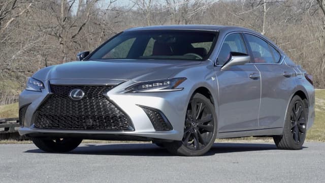 S42:E46 - 2023 Lexus ES300h
