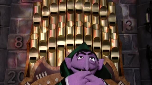 S33:E02 - Making Pictures for Snuffy’s Grandma