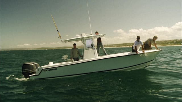 S01:E02 - Bay of the Fighting Sharks