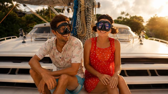 S01:E09 - Cyclone: Survival at Sea