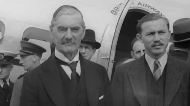 S01:E09 - Chamberlain Seeks Peace With Hitler