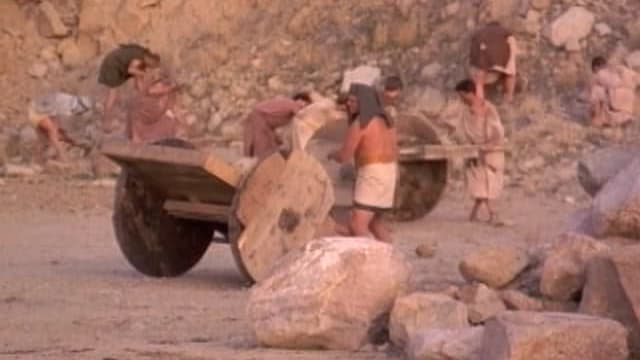 S01:E04 - Moses' Red Sea Miracle: Did It Happen?