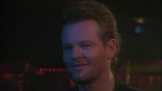 S01:E105 - Dance by the Light of the Moon