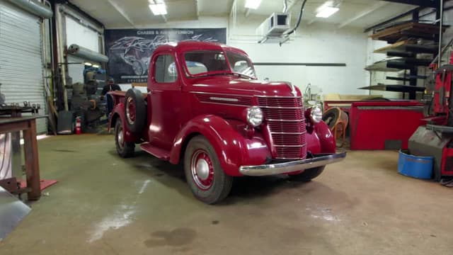 S03:E07 - Big Diesel and Drag Truck