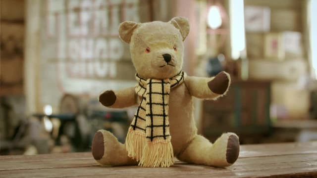 S05:E24 - Sweetie Clock, Fundraiser Bear, 3D Photo Viewer