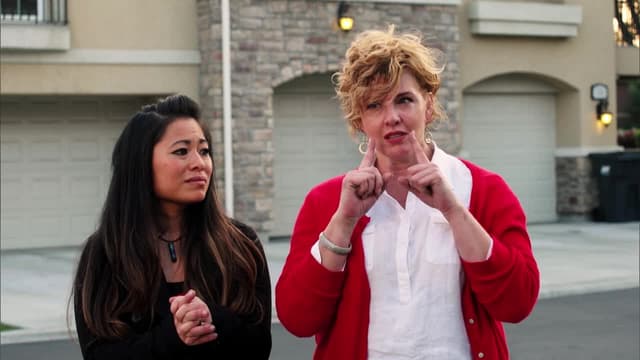 S01:E02 - Main Street Winter Wonderland