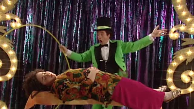 S04:E415 - Magic, Beakmania & Cosmetic Chemistry