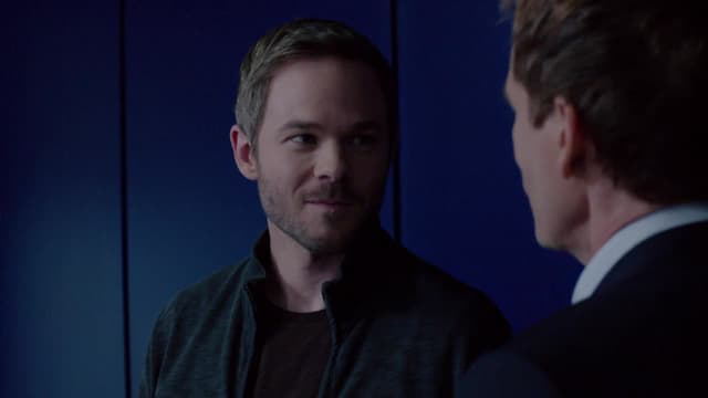 S03:E01 - New Blood