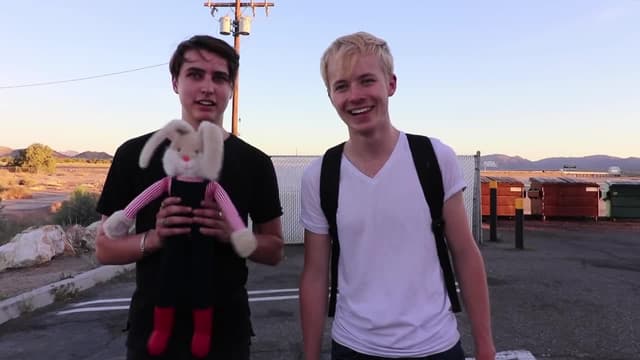 S08:E10 - Hidden Haunted School in Forest