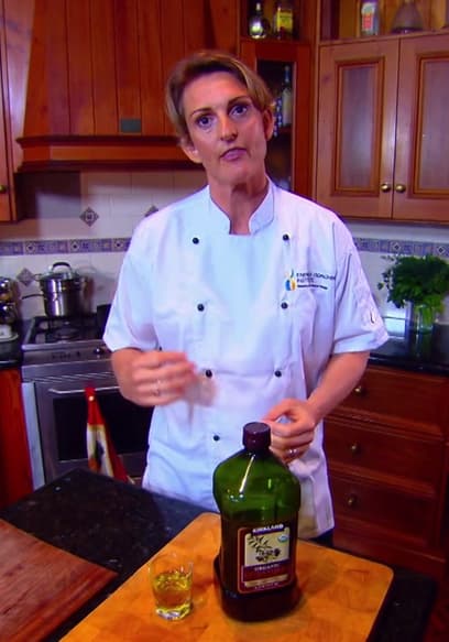 S01:E15 - Why Is Olive Oil a Superfood poster