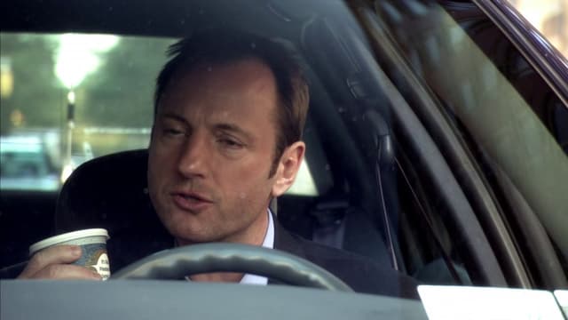 S01:E04 - Old People Creep Me Out