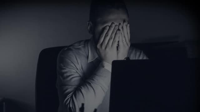 S02:E10 - The Eerie Case of the Watcher