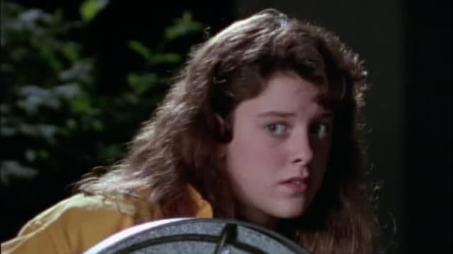 S01:E07 - The Tale of the Nightly Neighbors