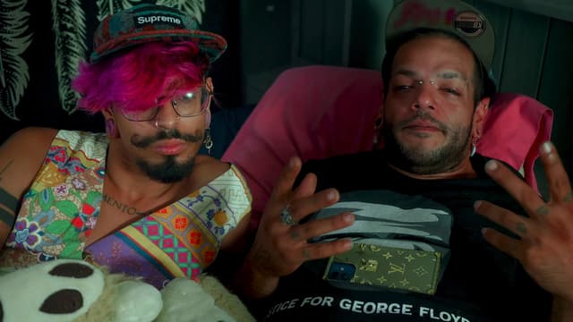 S01:E02 - Triple Play