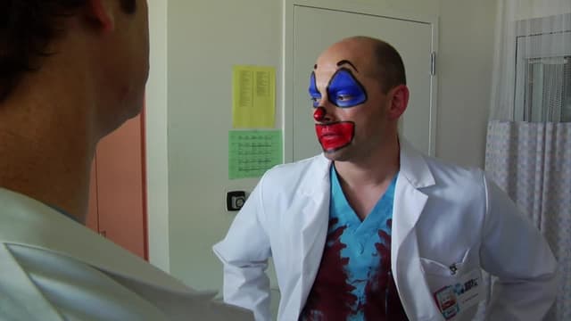 S01:E01 - A Hospital Isn't a Place