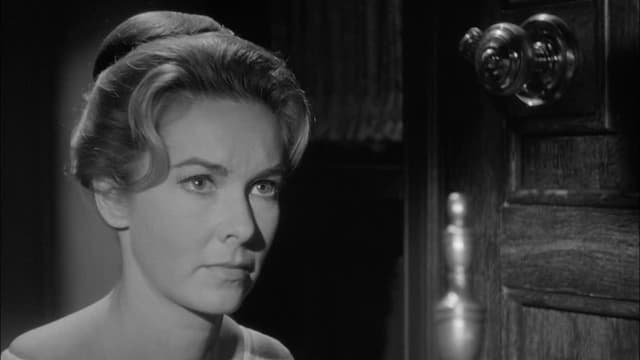 S01:E32 - The Forms of Things Unknown