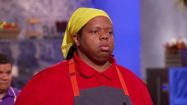 S02:E02 - Holiday Craftiness