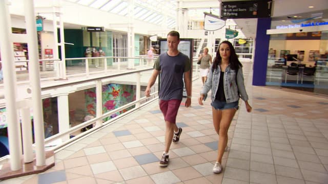 S02:E07 - The Perfect Gift