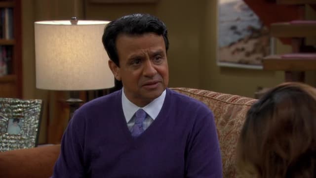 S05:E10 - Charlie and Lacey Go for Broke