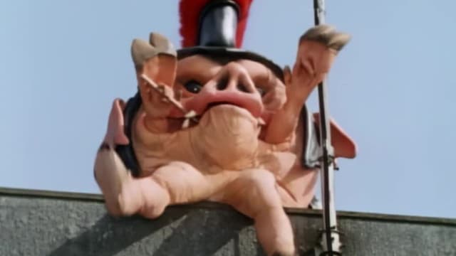 S01:E42 - A Pig Surprise