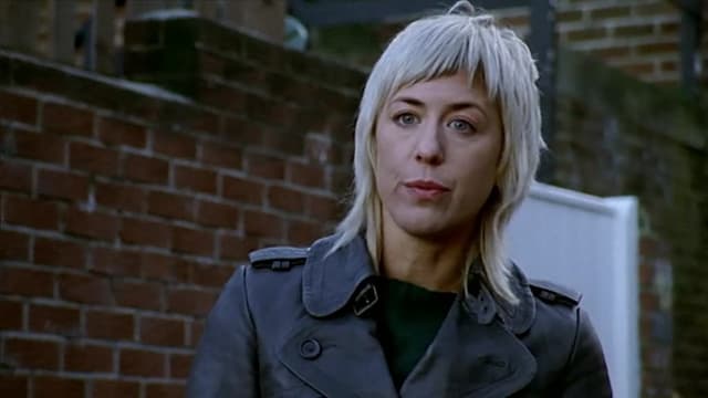 S06:E02 - Falls the Shadow