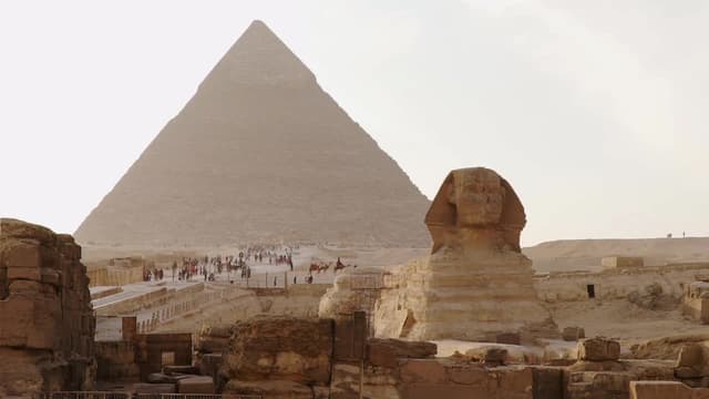 S01:E08 - Fire in King Tut's Tomb