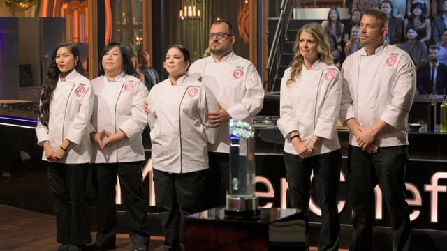 S15:E17 - Grand Finale Part 1