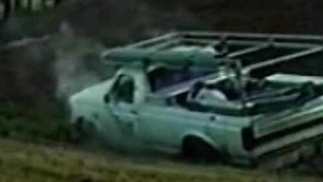 S03:E19 - Episode 19