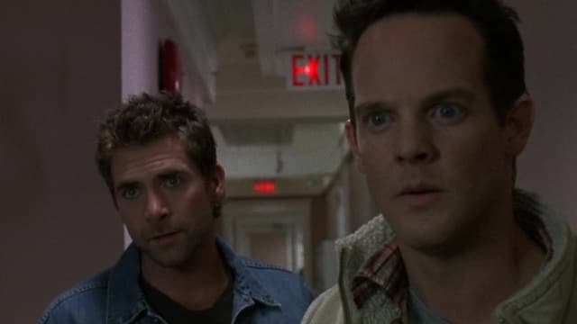 S02:E10 - The Superhero