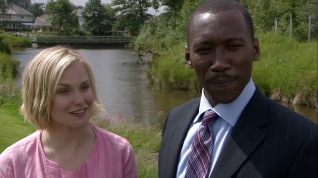 S01:E06 - White Light