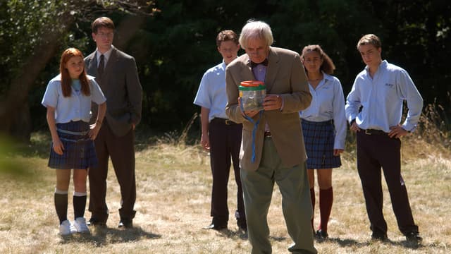 S02:E10 - Hemispheres