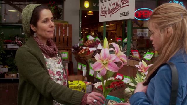 S02:E01 - Send in the Clowns