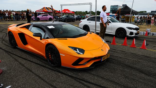 S01:E06 - 1500HP Modified Cars Battle in Drag Races