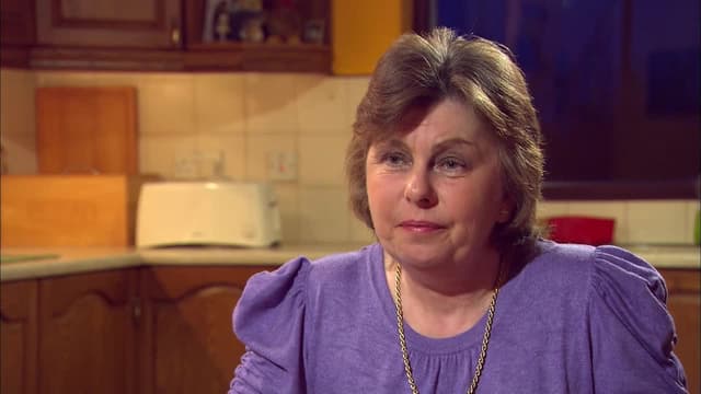 S02:E01 - Siobhan Holloway