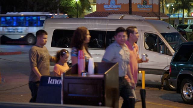 S03:E08 - The Devil in the Details