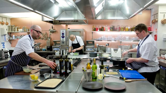 S05:E12 - Central Fish