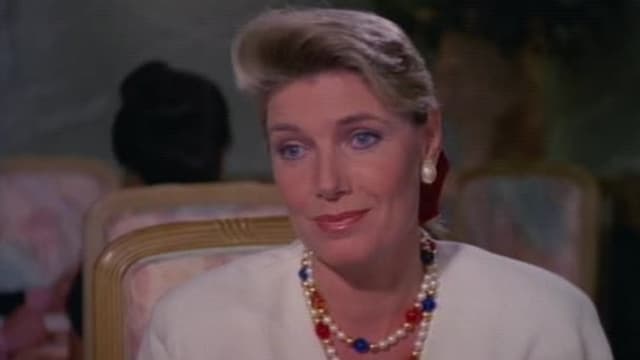 S08:E22 - Decline and Fall