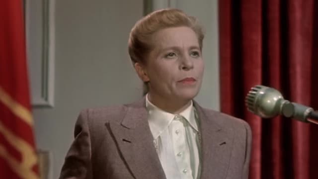 S01:E02 - The Reign of Stalin