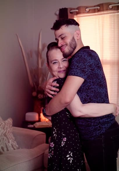 01:E01 - El amor de una madre poster