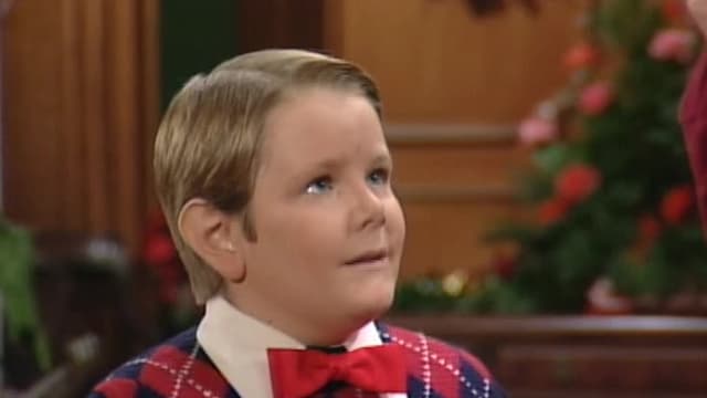 S10:E15 - Father Christmas