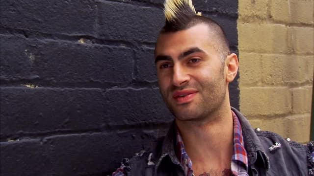 S01:E06 - Beer, Barbers and Videotape